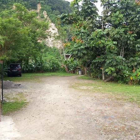 Canyon Jungle Stay Bukittinggi Exterior foto